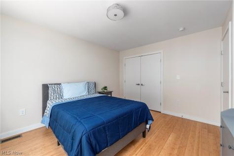 1569 E 118th Street Cleveland OH 44106