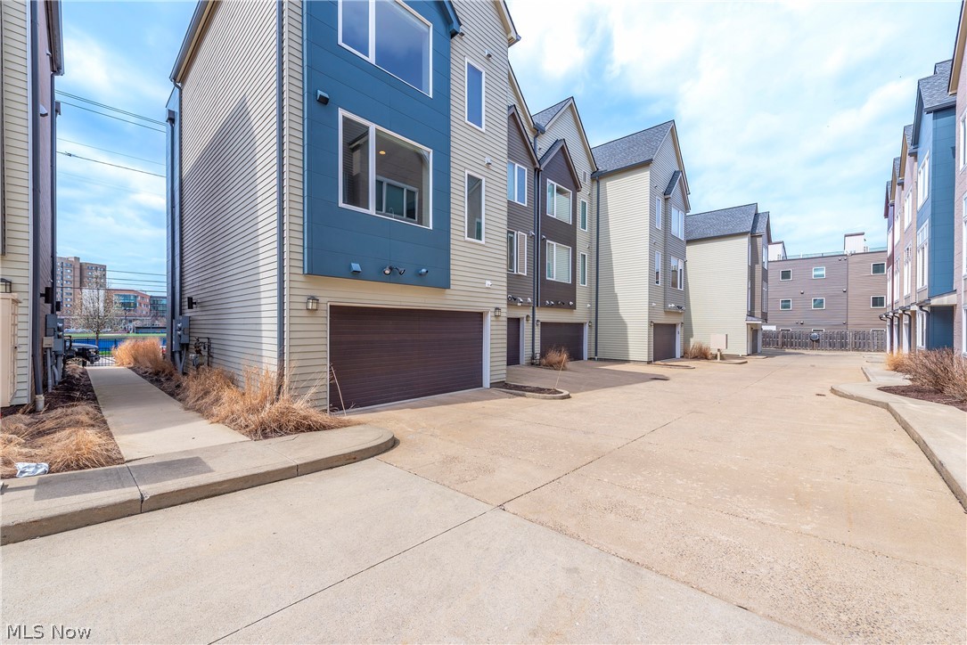 1569 E 118th Street Cleveland OH 44106