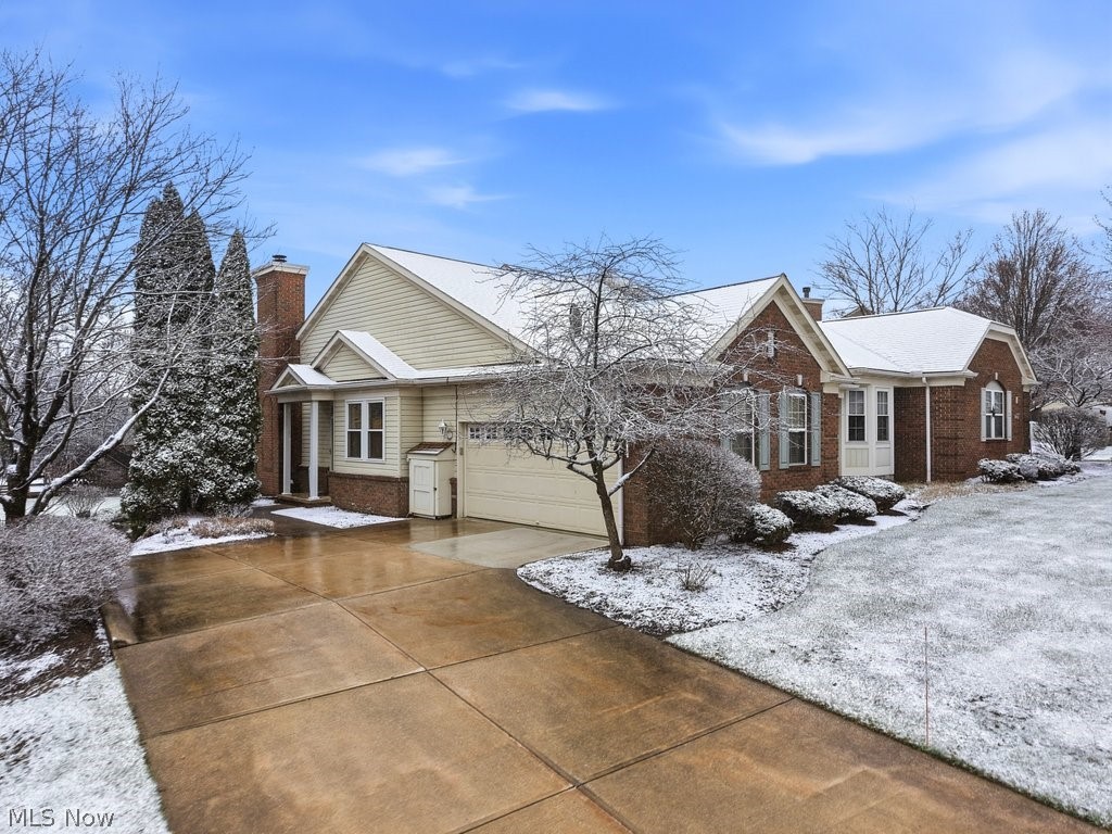 Sagamore Hills OH, 391 Stone Bridge Drive, Unit 34
