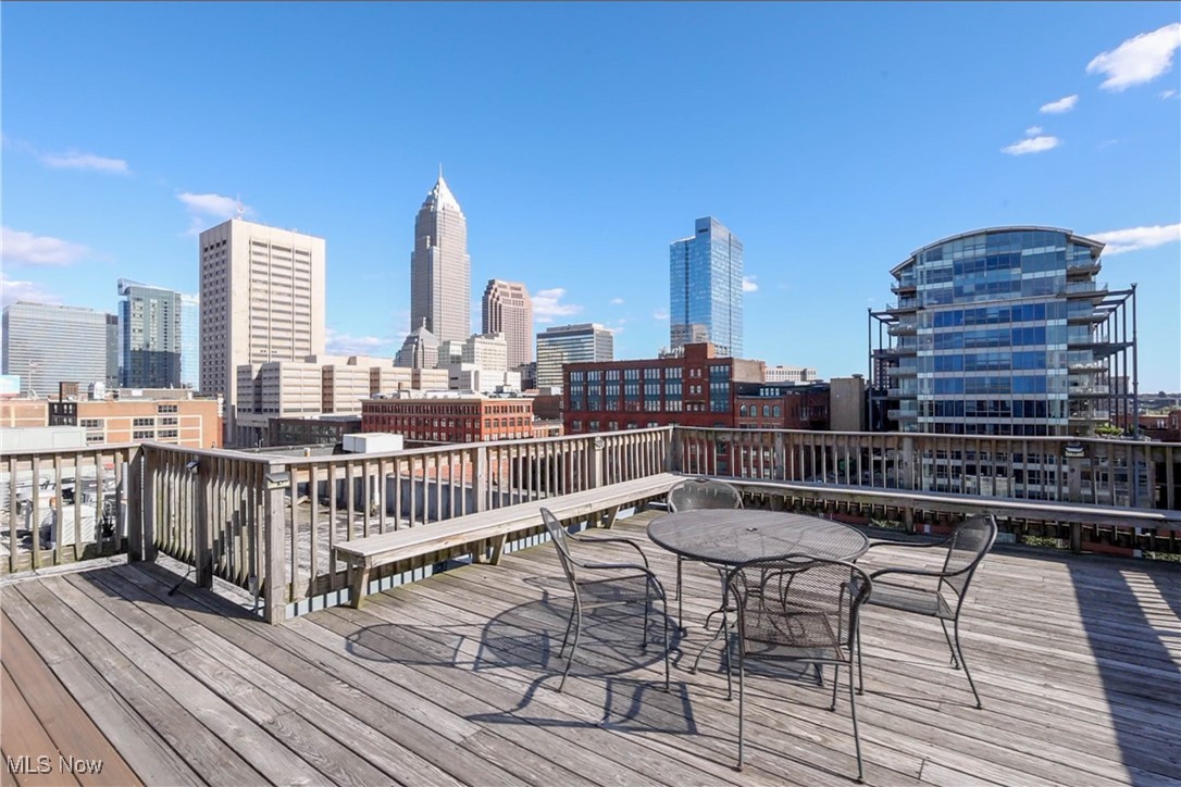 1133 W 9th Street Cleveland OH 44113
