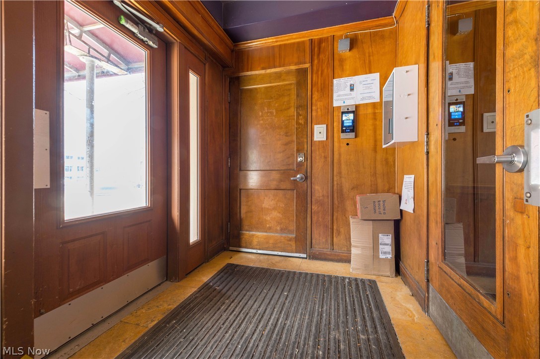 1133 W 9th Street Cleveland OH 44113