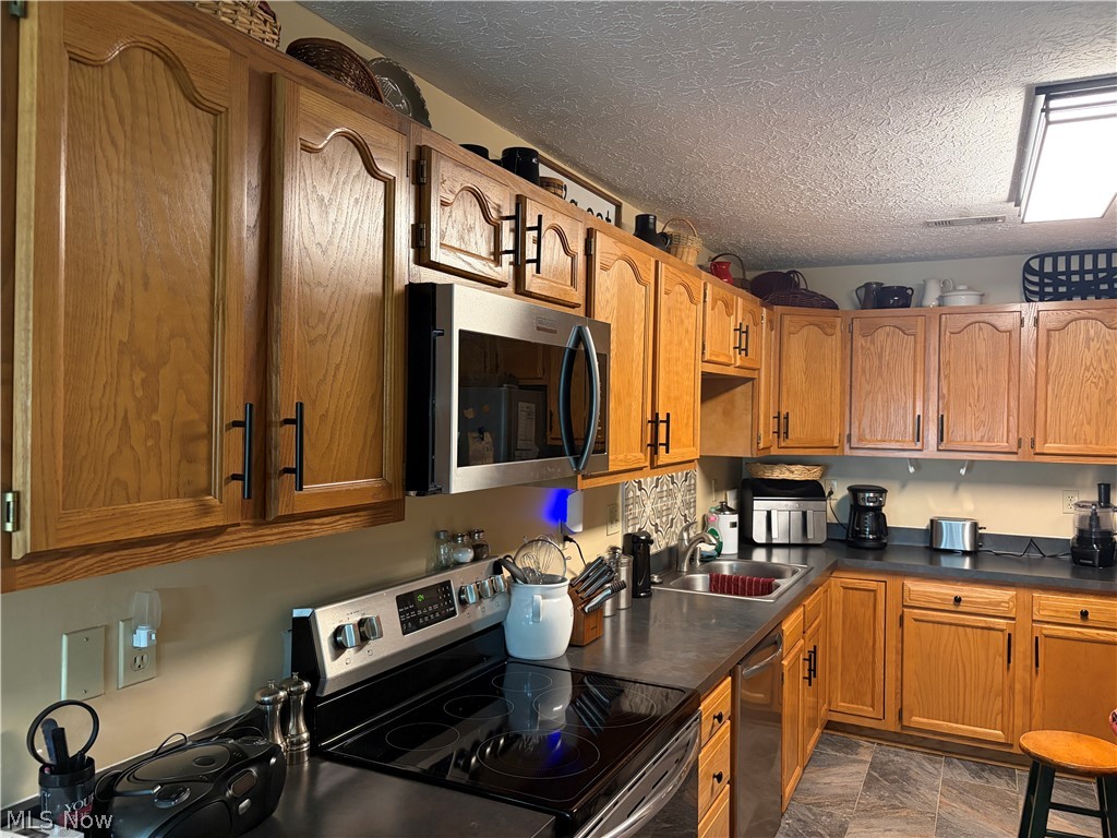 1821 Saddlebrook Circle Wooster OH 44691