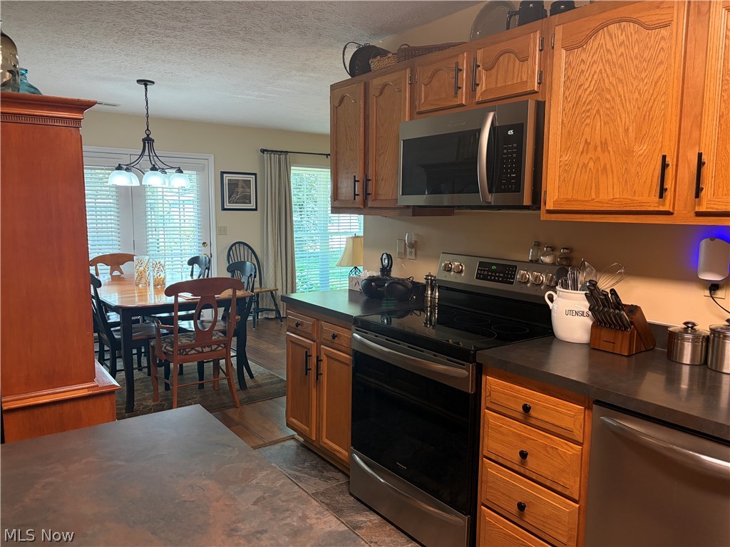 1821 Saddlebrook Circle Wooster OH 44691