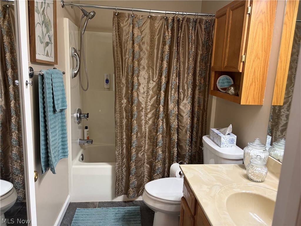 1821 Saddlebrook Circle Wooster OH 44691