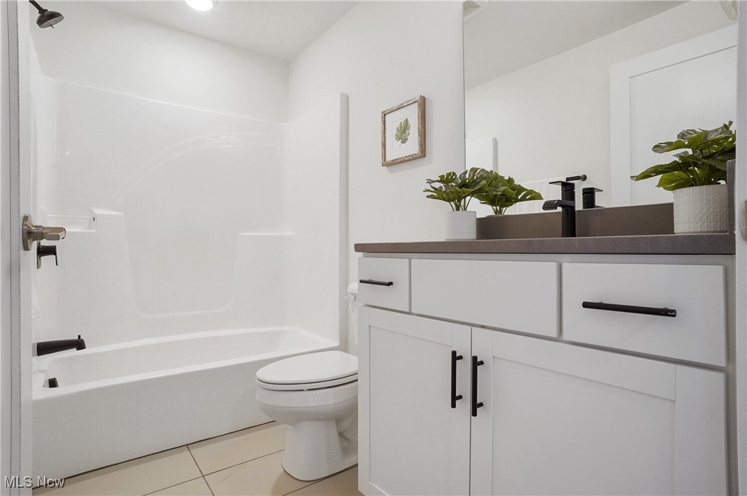 3705 Clinton Avenue Cleveland OH 44113