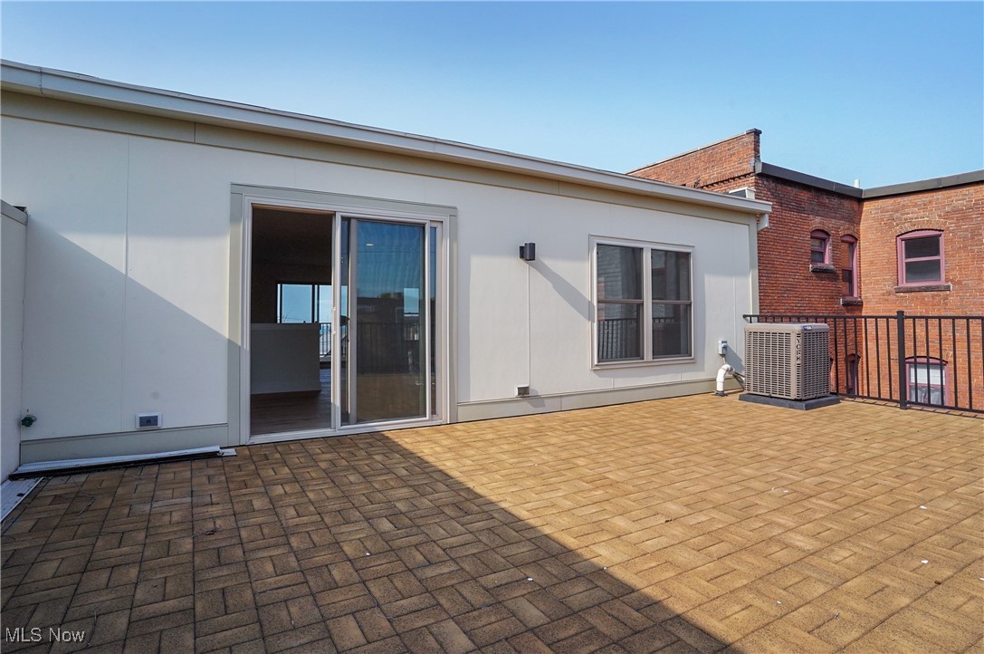 3705 Clinton Avenue Cleveland OH 44113