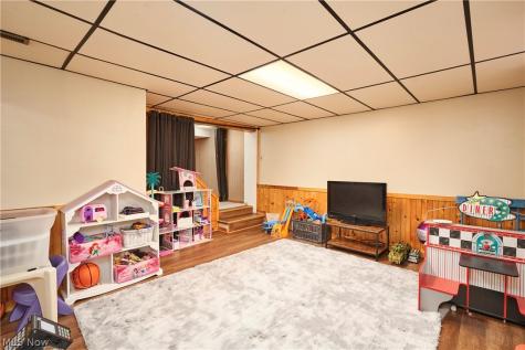2086 Beechtree Drive Uniontown OH 44685