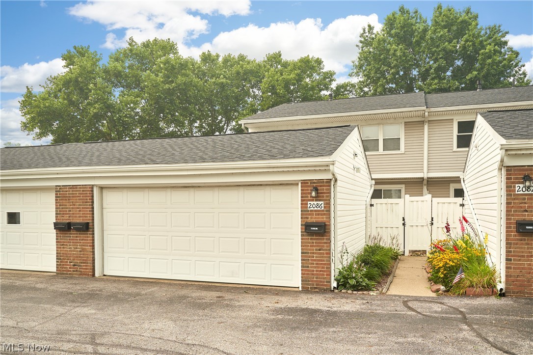 2086 Beechtree Drive Uniontown OH 44685