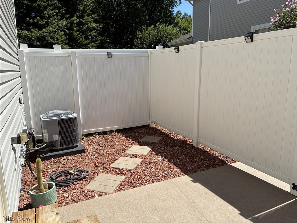3184 Deer Trail Cortland OH 44410