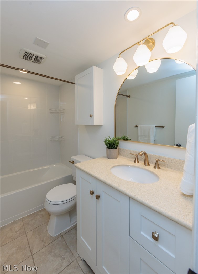 6920 Carriage Hill Drive Brecksville OH 44141