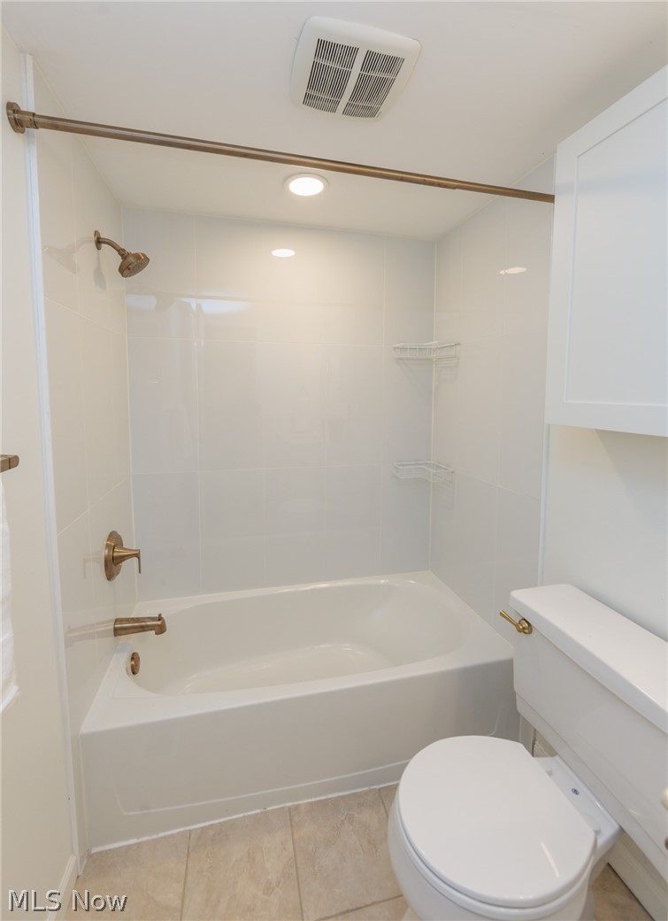 6920 Carriage Hill Drive Brecksville OH 44141