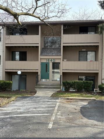 1640 Juniper Drive Westlake OH 44145