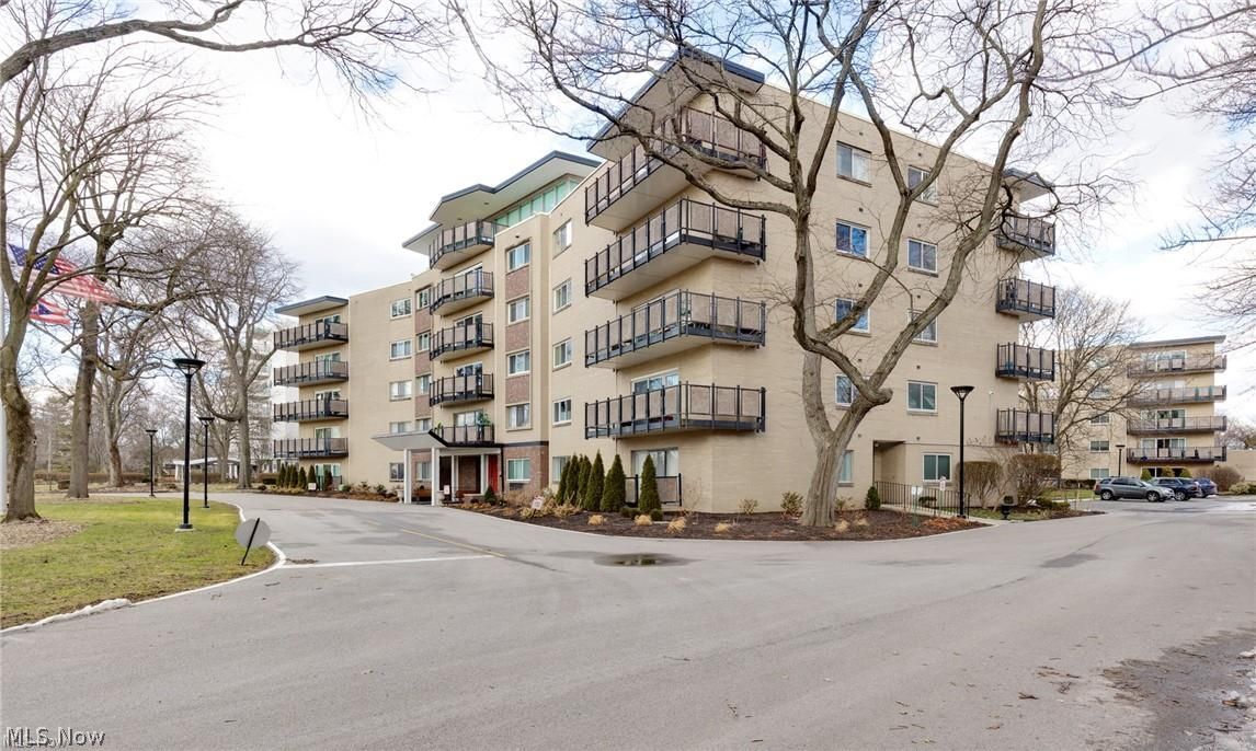 255 N Portage Path Akron OH 44303