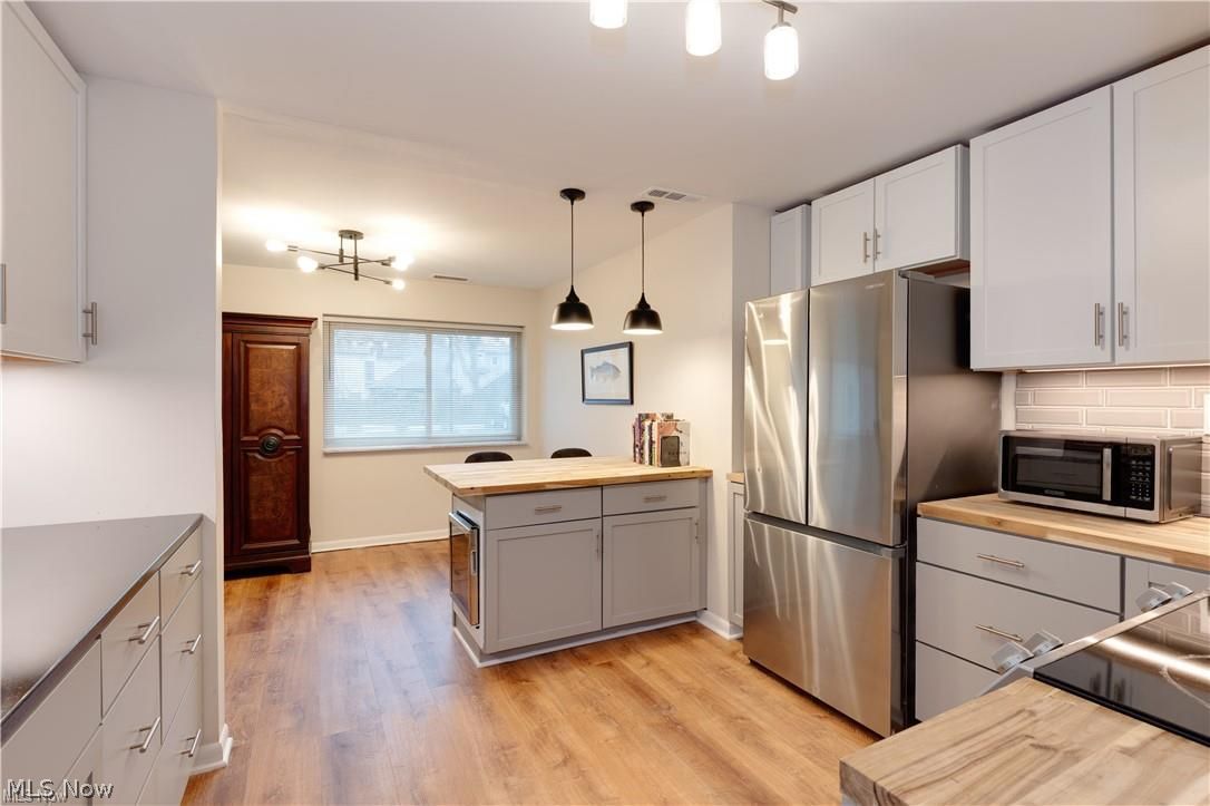 255 N Portage Path Akron OH 44303