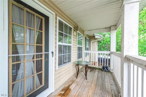 14821 Lenox Drive Strongsville OH 44136