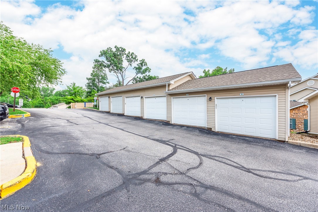 14821 Lenox Drive Strongsville OH 44136