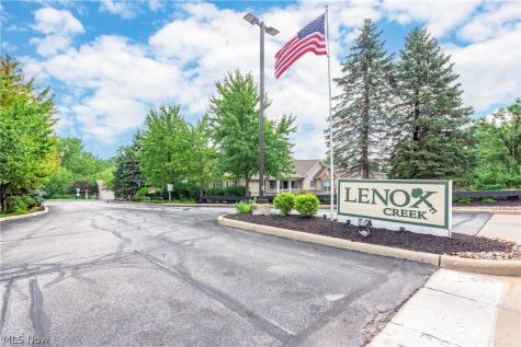 14821 Lenox Drive Strongsville OH 44136