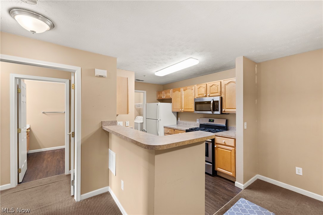14821 Lenox Drive Strongsville OH 44136