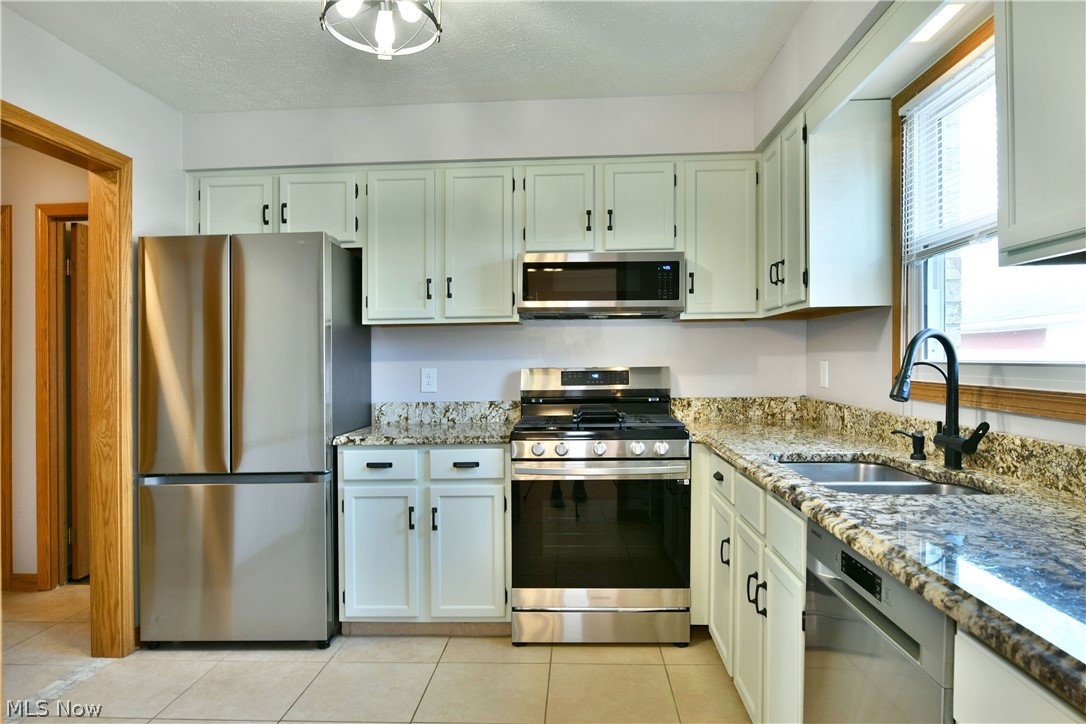 882 Pearson Circle Youngstown OH 44512