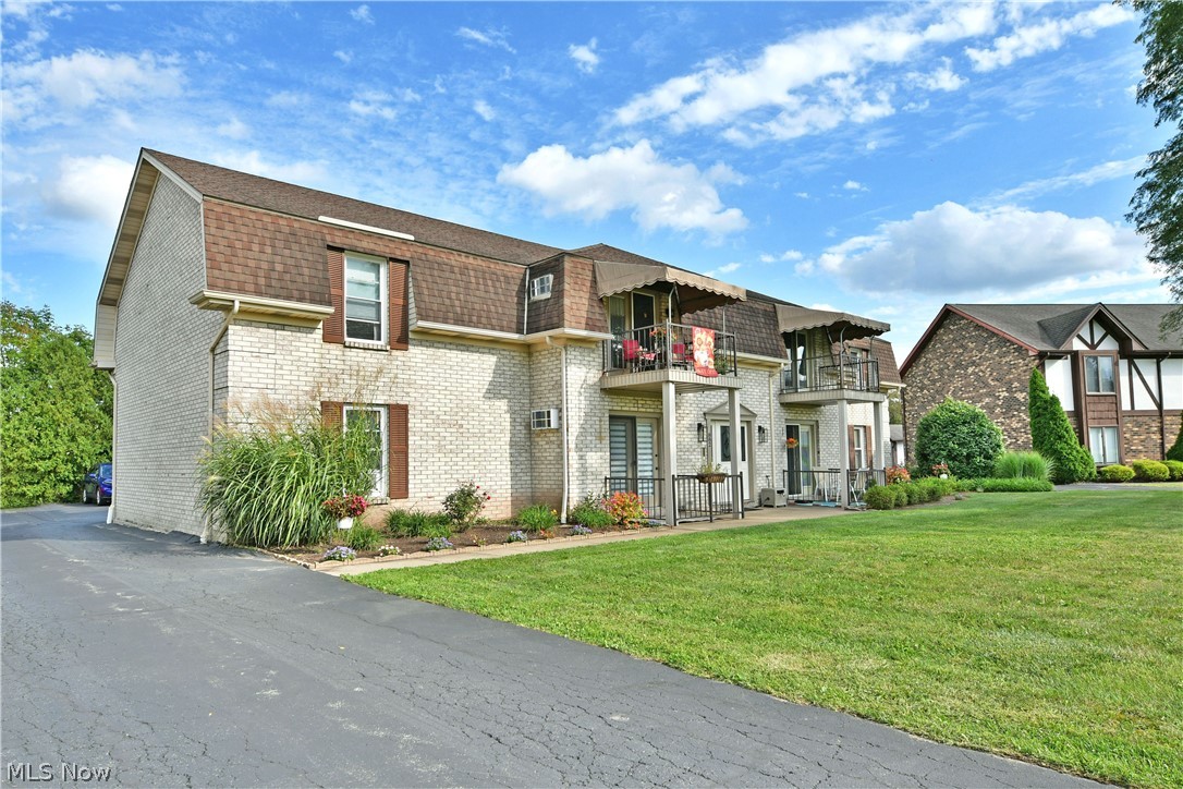 882 Pearson Circle Youngstown OH 44512
