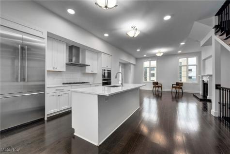 22728 Lake Road Rocky River OH 44116