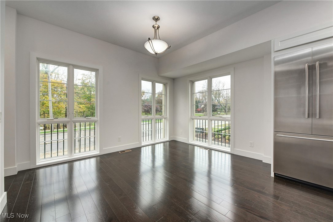 22728 Lake Road Rocky River OH 44116