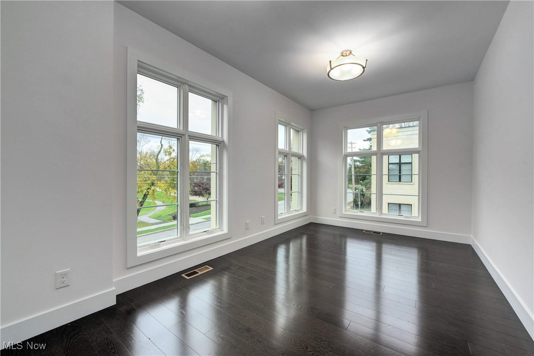 22728 Lake Road Rocky River OH 44116