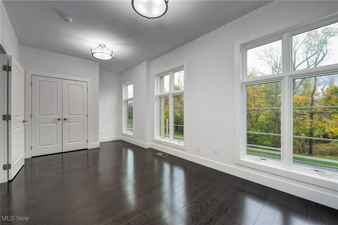 22728 Lake Road Rocky River OH 44116
