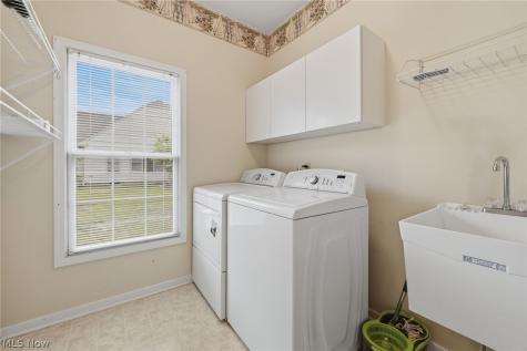 853 Beverly Avenue Canal Fulton OH 44614