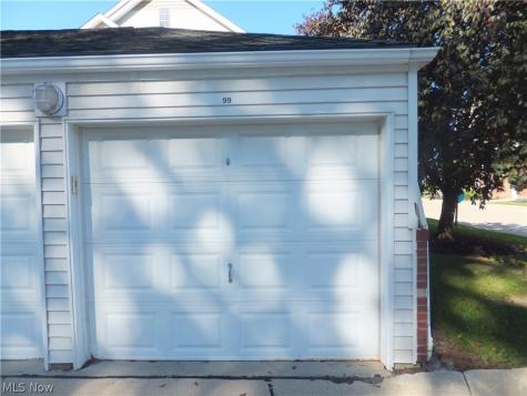 23004 Chandlers Lane Olmsted Falls OH 44138