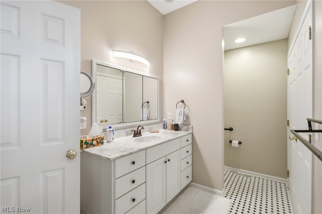 3743 Camden Court Westlake OH 44145