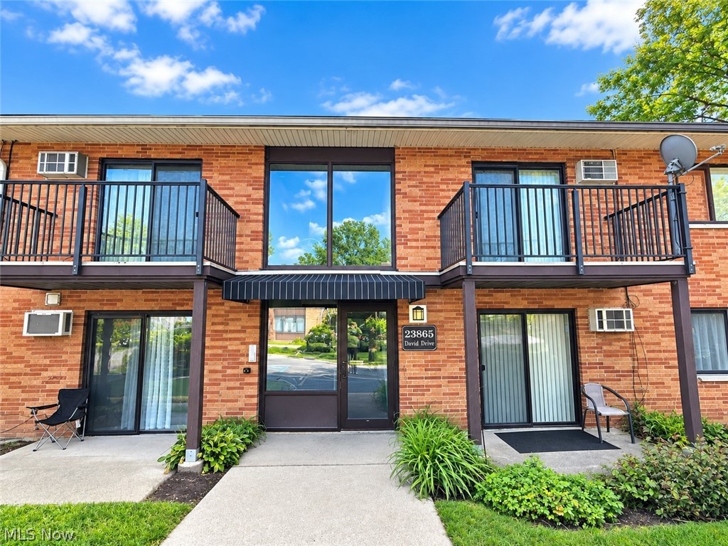 23865 David Drive North Olmsted OH 44070