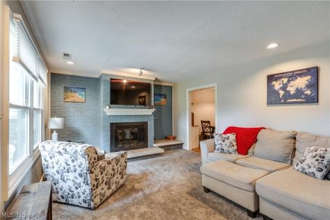 2510 Williamsburg Drive Uniontown OH 44685
