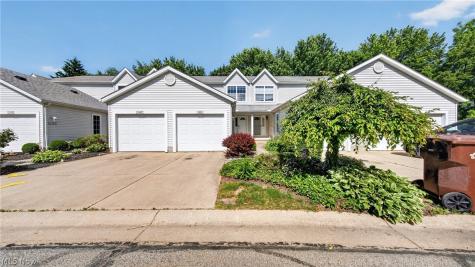 1351 Meadow Run Copley OH 44321
