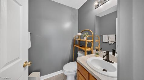 1351 Meadow Run Copley OH 44321