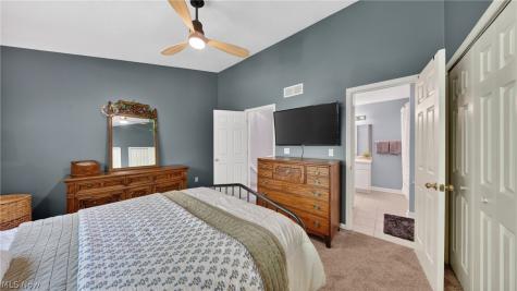 1351 Meadow Run Copley OH 44321