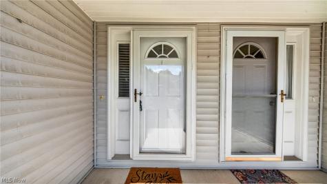 1351 Meadow Run Copley OH 44321