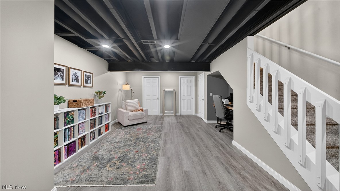 1351 Meadow Run Copley OH 44321