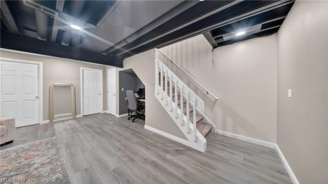 1351 Meadow Run Copley OH 44321