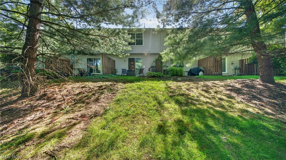 1351 Meadow Run Copley OH 44321