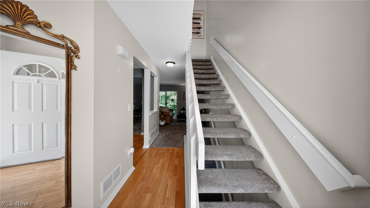 1351 Meadow Run Copley OH 44321