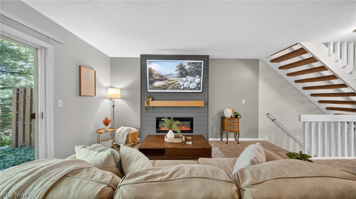 1351 Meadow Run Copley OH 44321