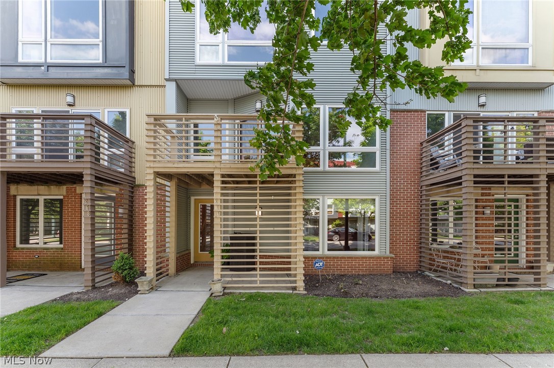 1266 W 74th Street Cleveland OH 44102
