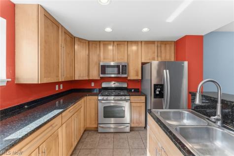 1266 W 74th Street Cleveland OH 44102