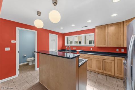1266 W 74th Street Cleveland OH 44102