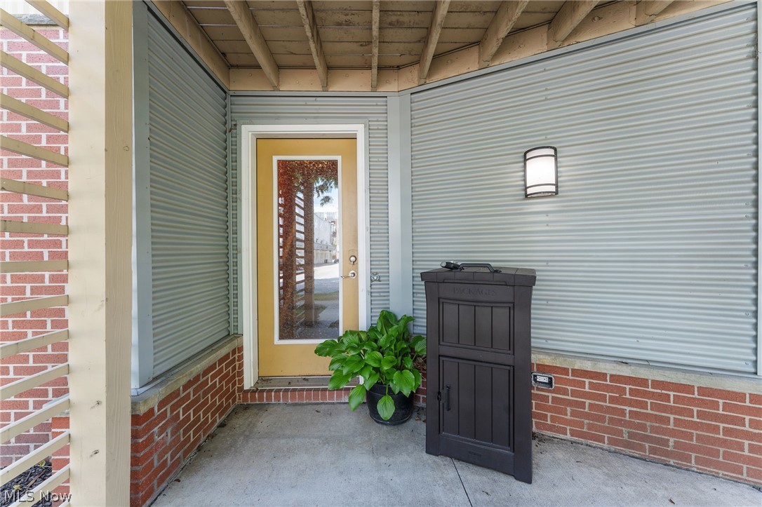 1266 W 74th Street Cleveland OH 44102