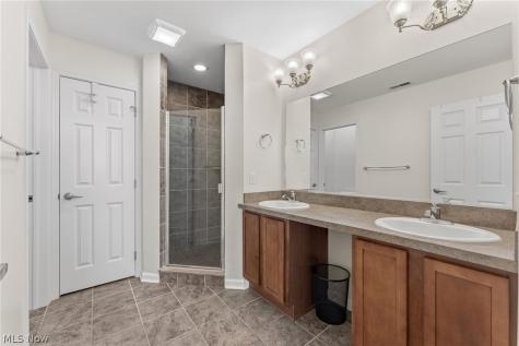 1266 W 74th Street Cleveland OH 44102