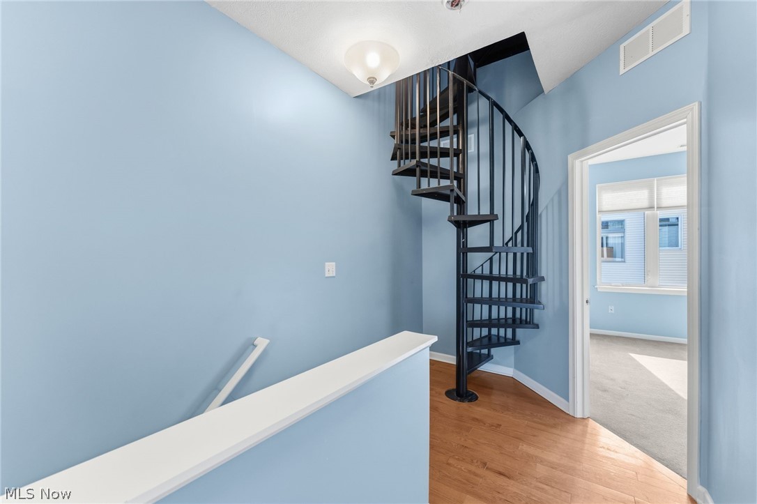 1266 W 74th Street Cleveland OH 44102