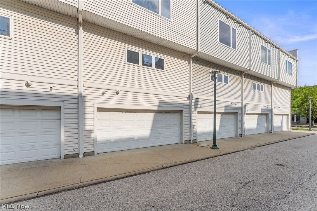 1266 W 74th Street Cleveland OH 44102