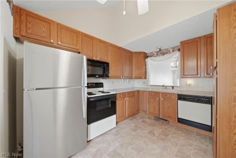 4435 Dalbury Avenue NE Canton OH 44714